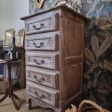 Chiffonier