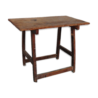 Rustic table of era XVIII