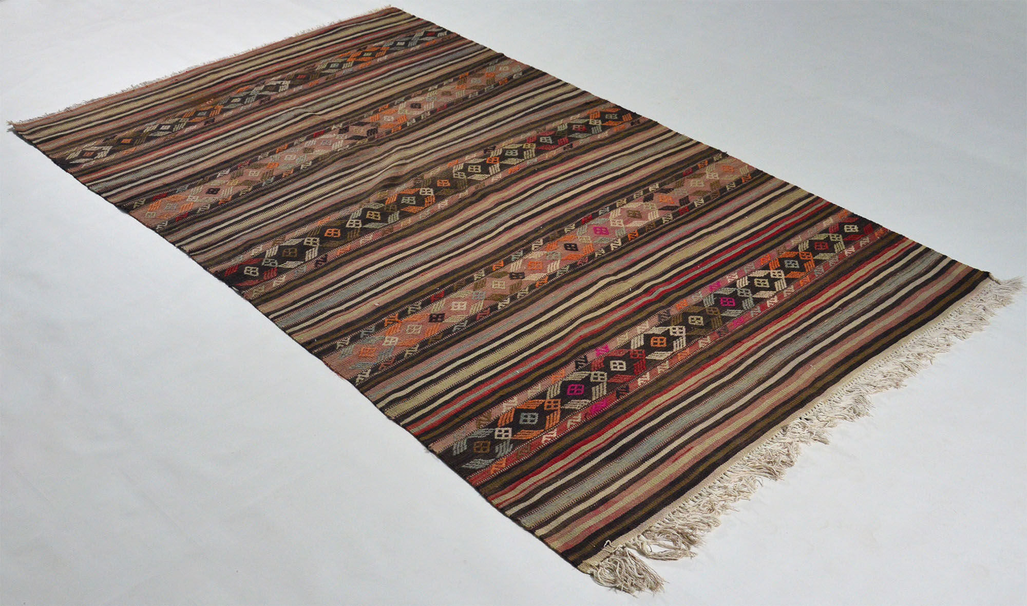 Anatolian handmade kilim rug 251 cm x 152 cm
