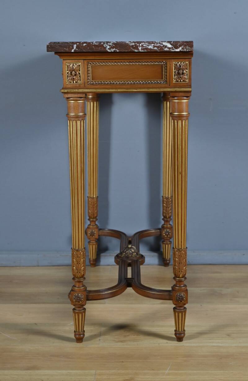 Console en acajou, style Louis XVI – 2ème moitié XIXe