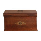 Wooden toy box with wrist