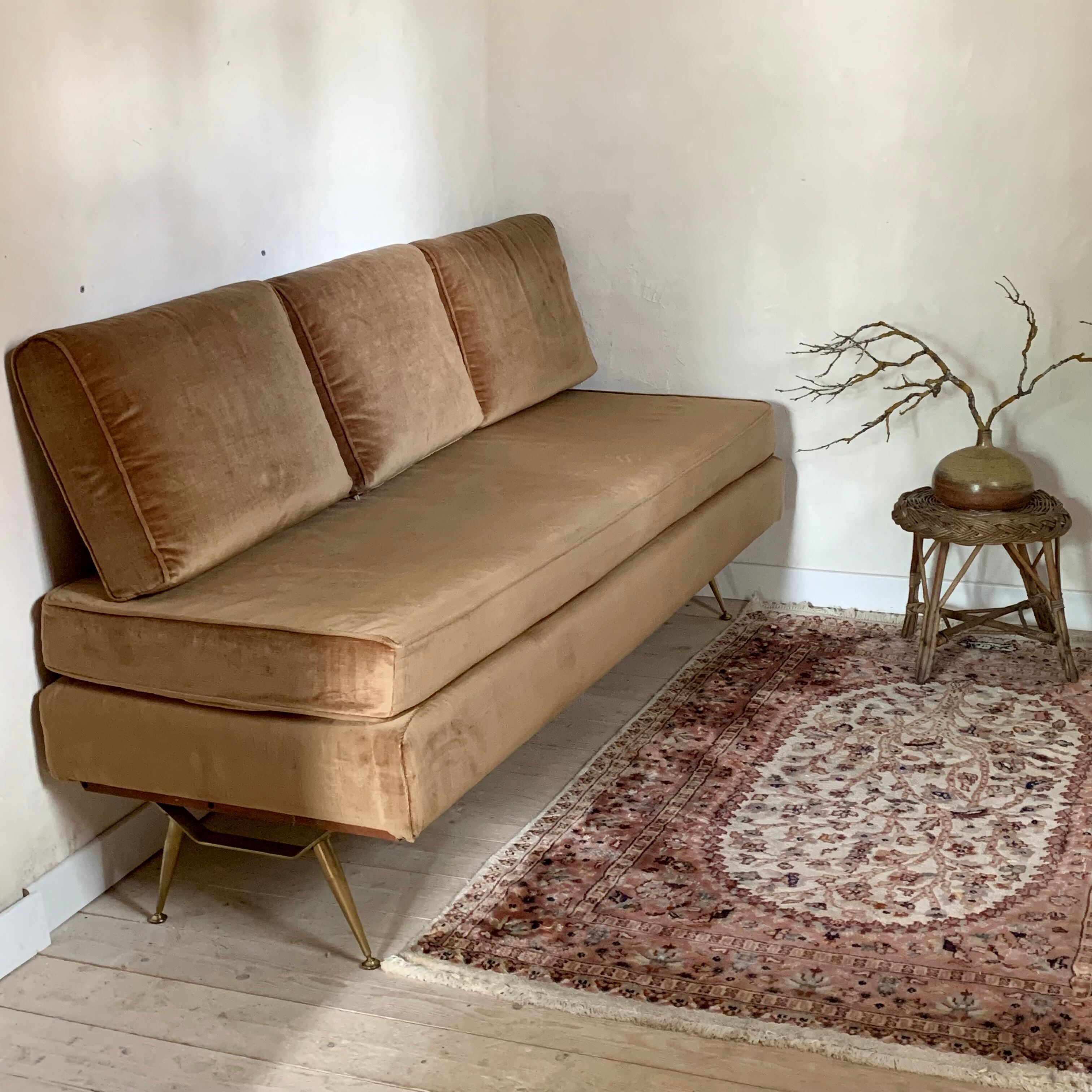 Sofa bed daybed vintage velvet