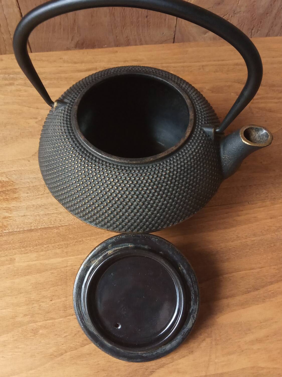 Japanese Arare cast iron teapot 1.1 L