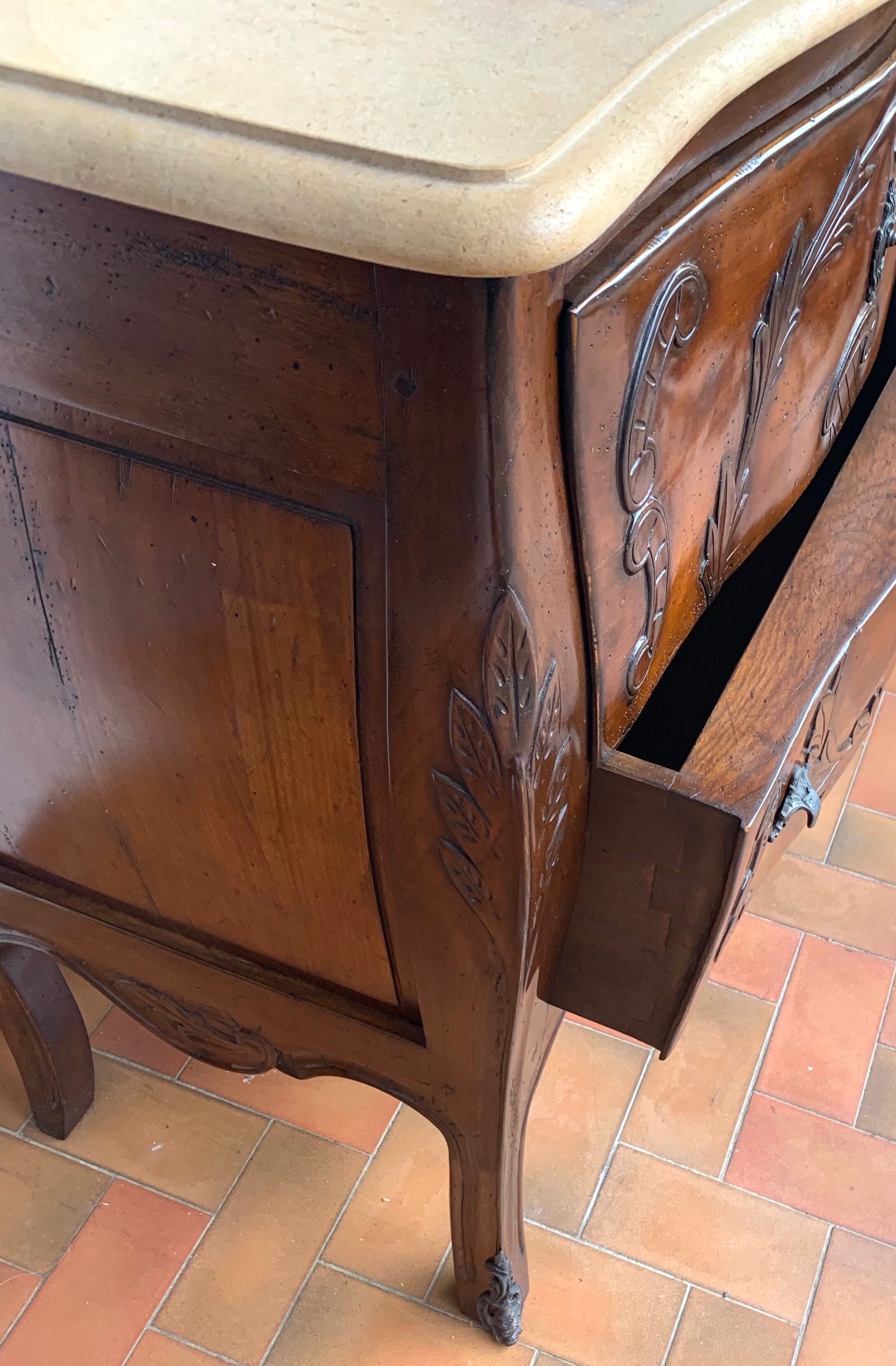 18th chest of drawers