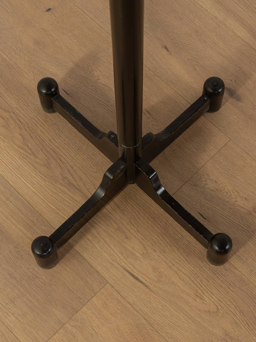 Postmodern coat stand