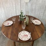 Extendable country table