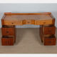 Bureau/dressing table made of burl wood from the 1930s.