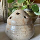 For vintage sandstone flower