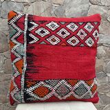 Vintage cushion cover in Berber kilim: Moroccan wool cushion.