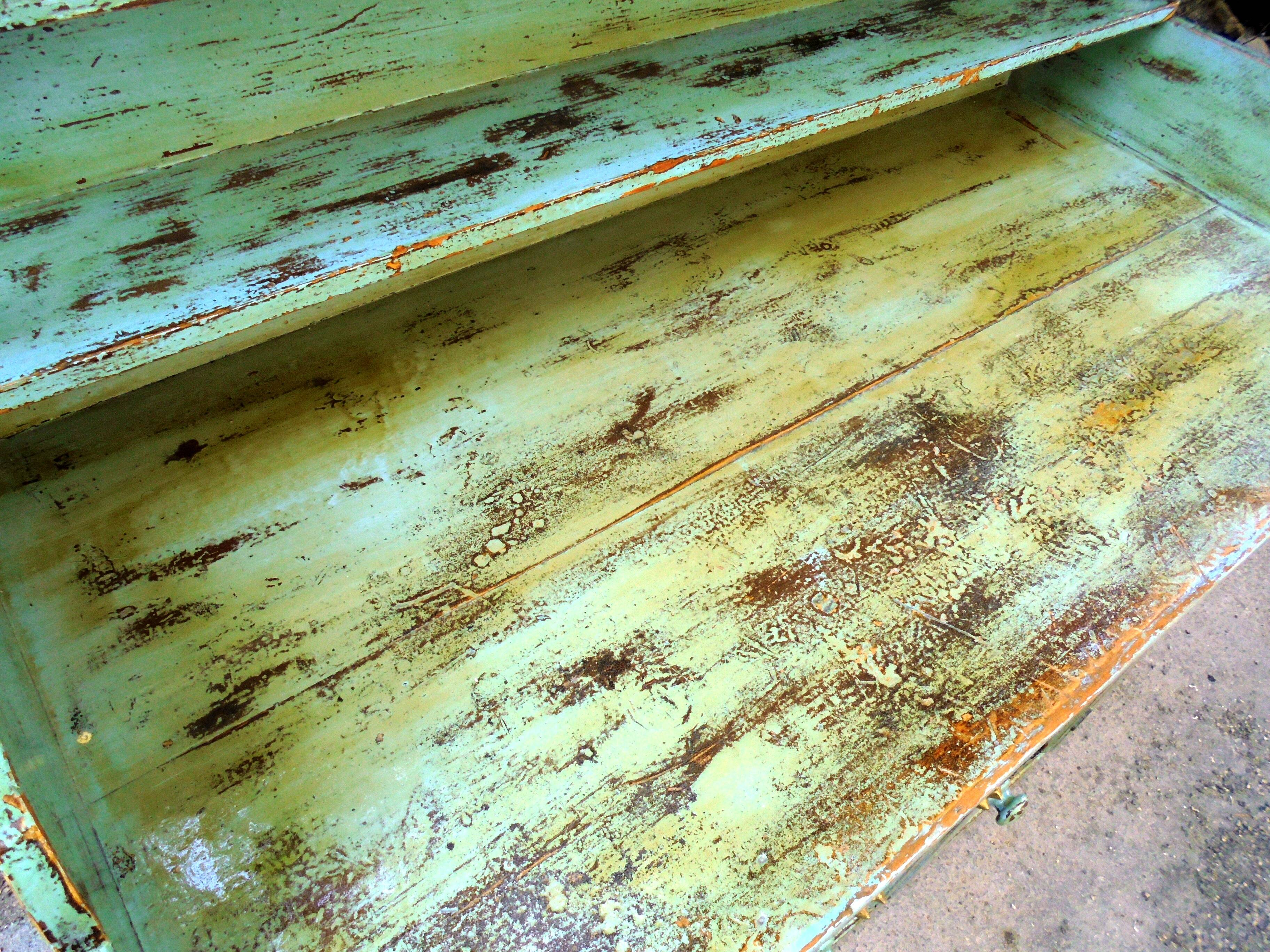 English buffet with dissociable shelf