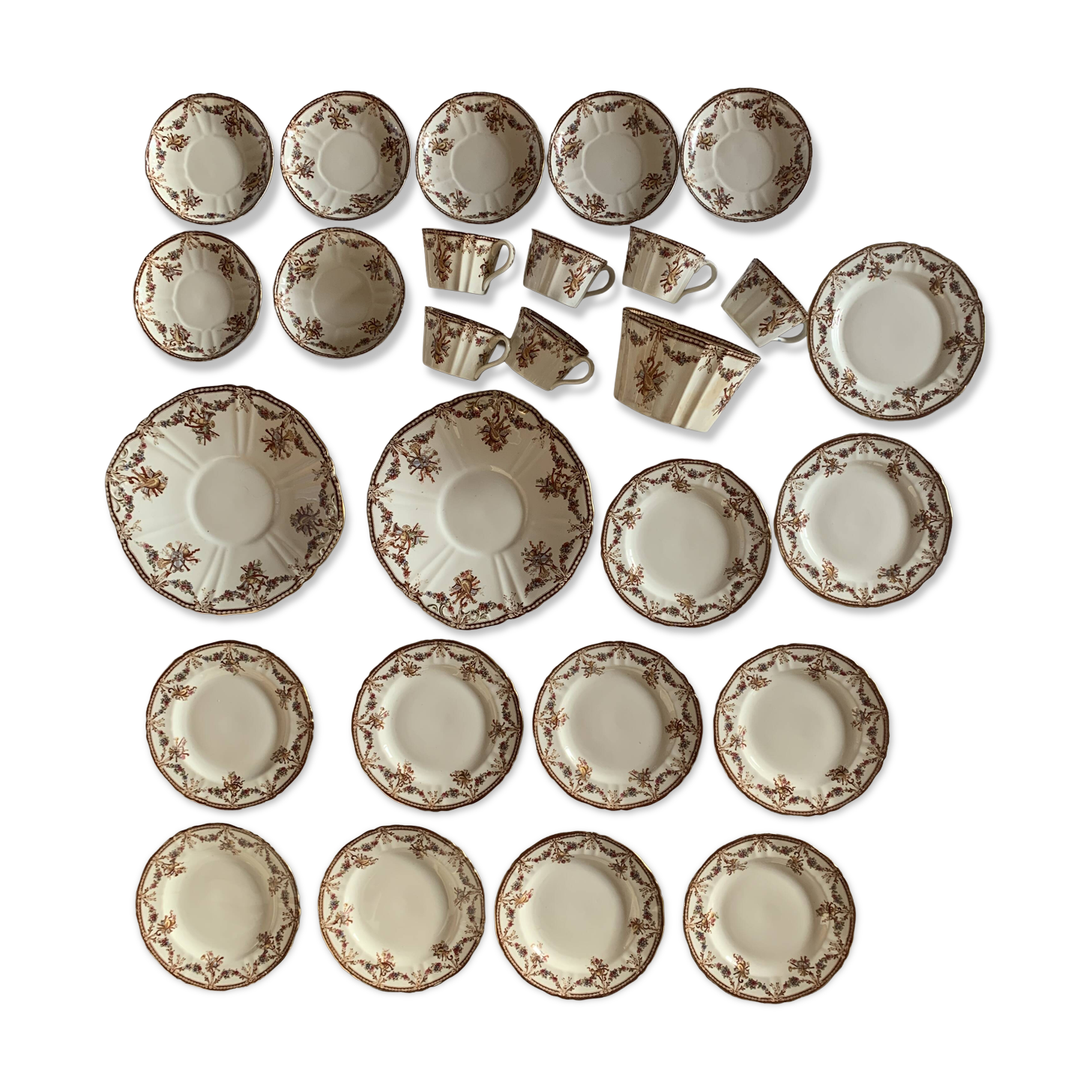 Service à dessert signé William Alsager Adderley, 25 pièces