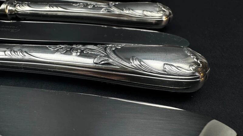 Lot de 6 couteaux de table Christofle modèle Marly – métal argenté – 24,5 cm