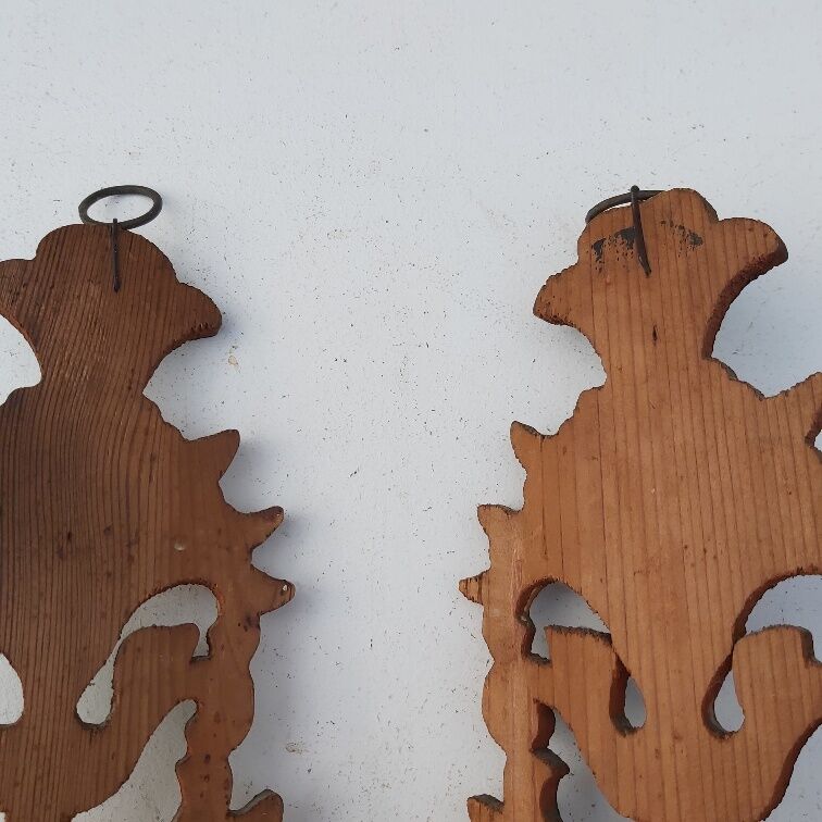 Pair of mountain appliques Savoy vintage painted wood