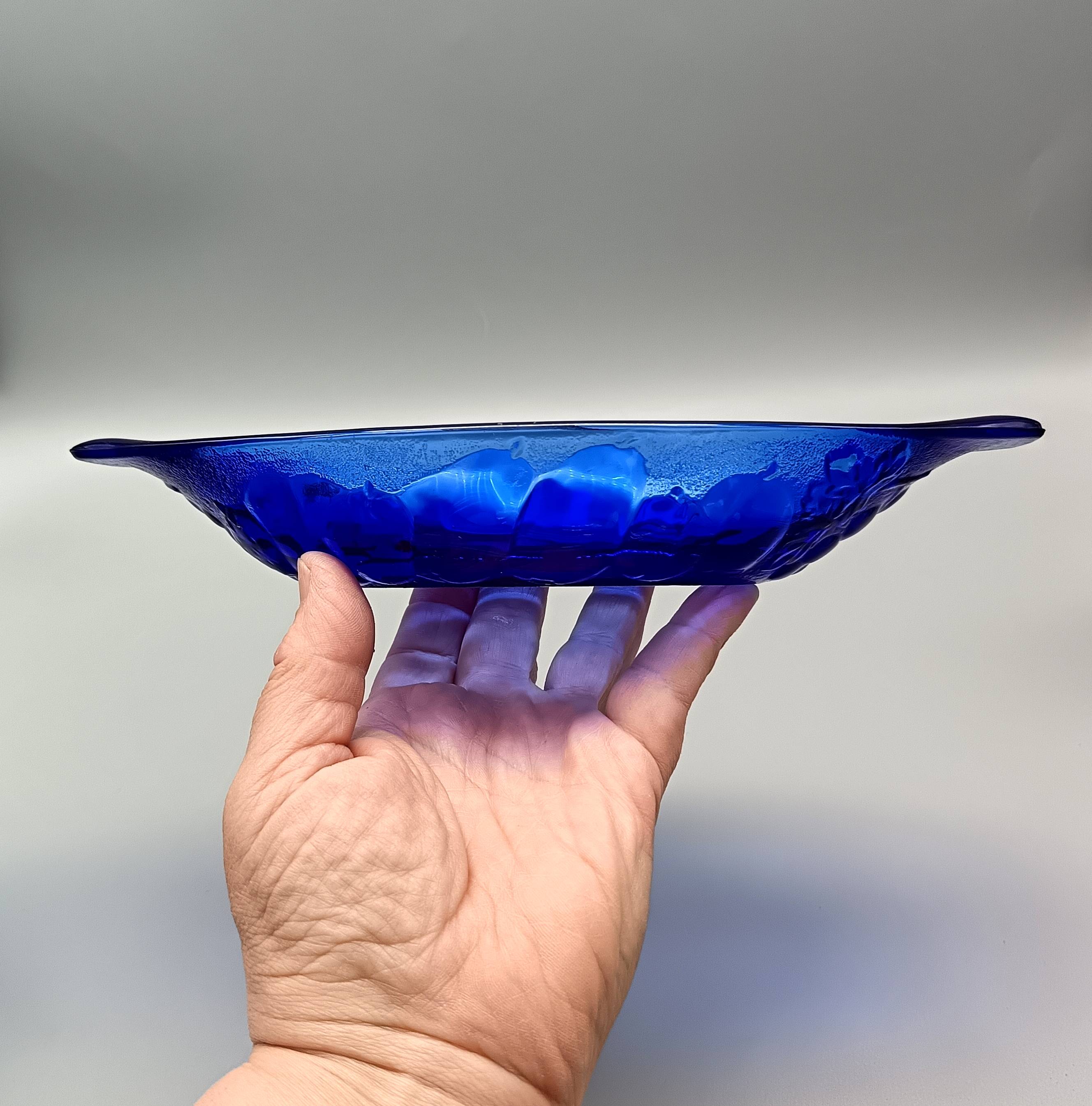 6 vintage LUMINARC France cobalt blue ice cream cups, "gourmet" model