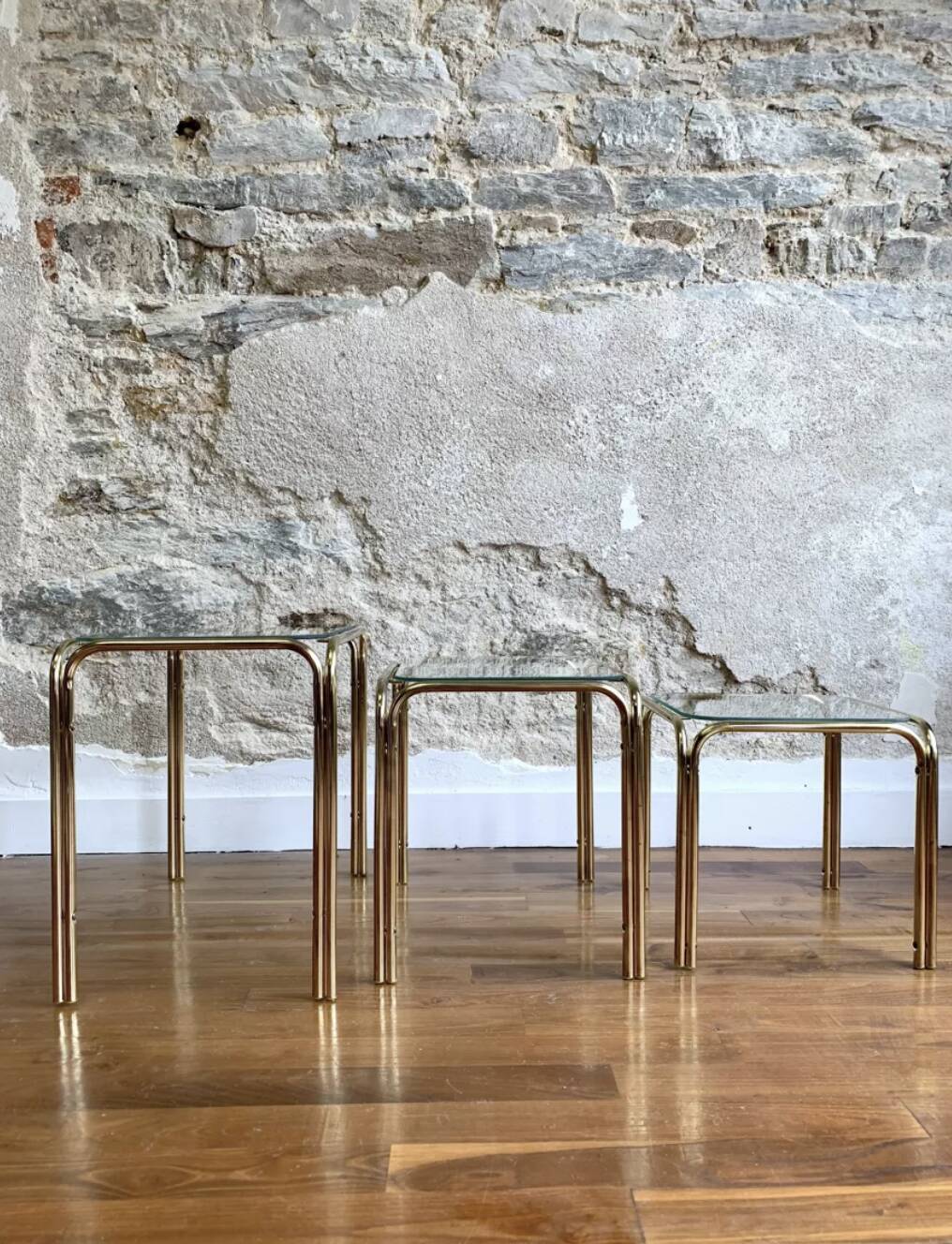 Set of 3 glass nesting tables