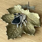 Vide poche Art Nouveau en bronze doré figurant une libellule
