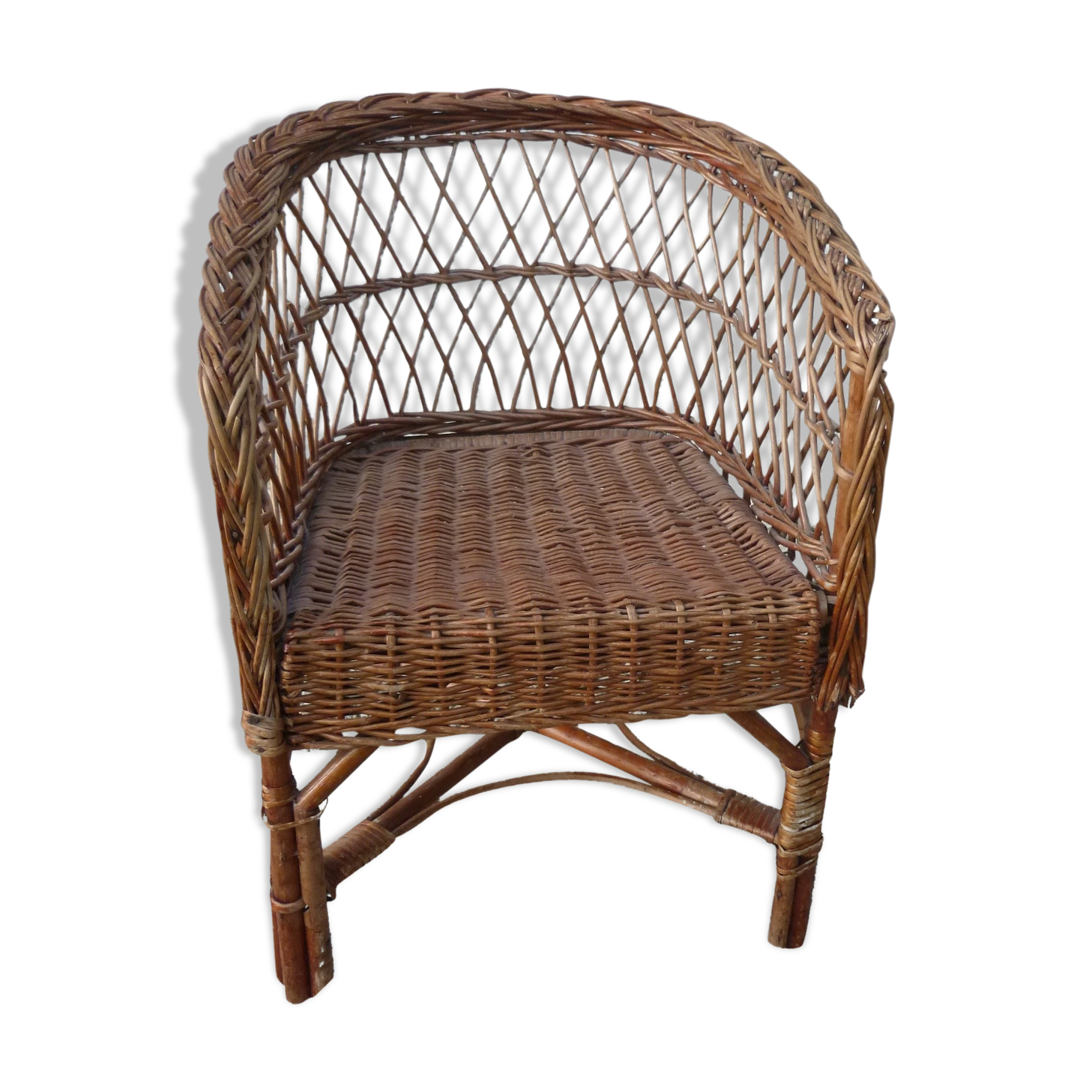 Fauteuil corbeille enfant en osier tressé vintage