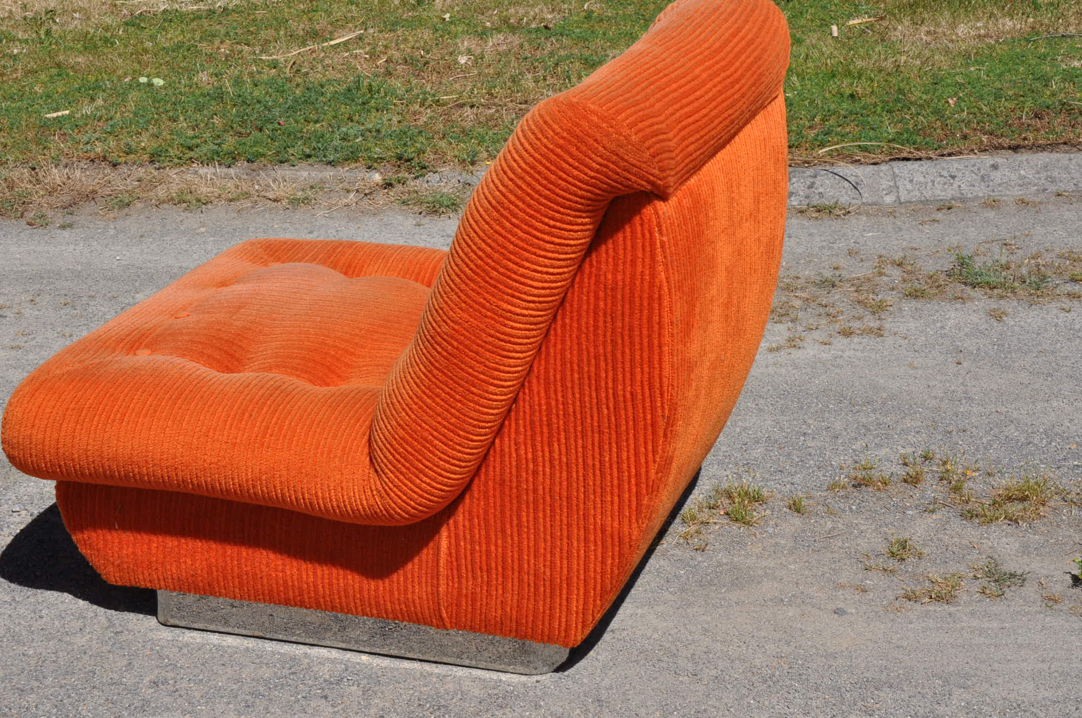 Paire de fauteuils des années 70