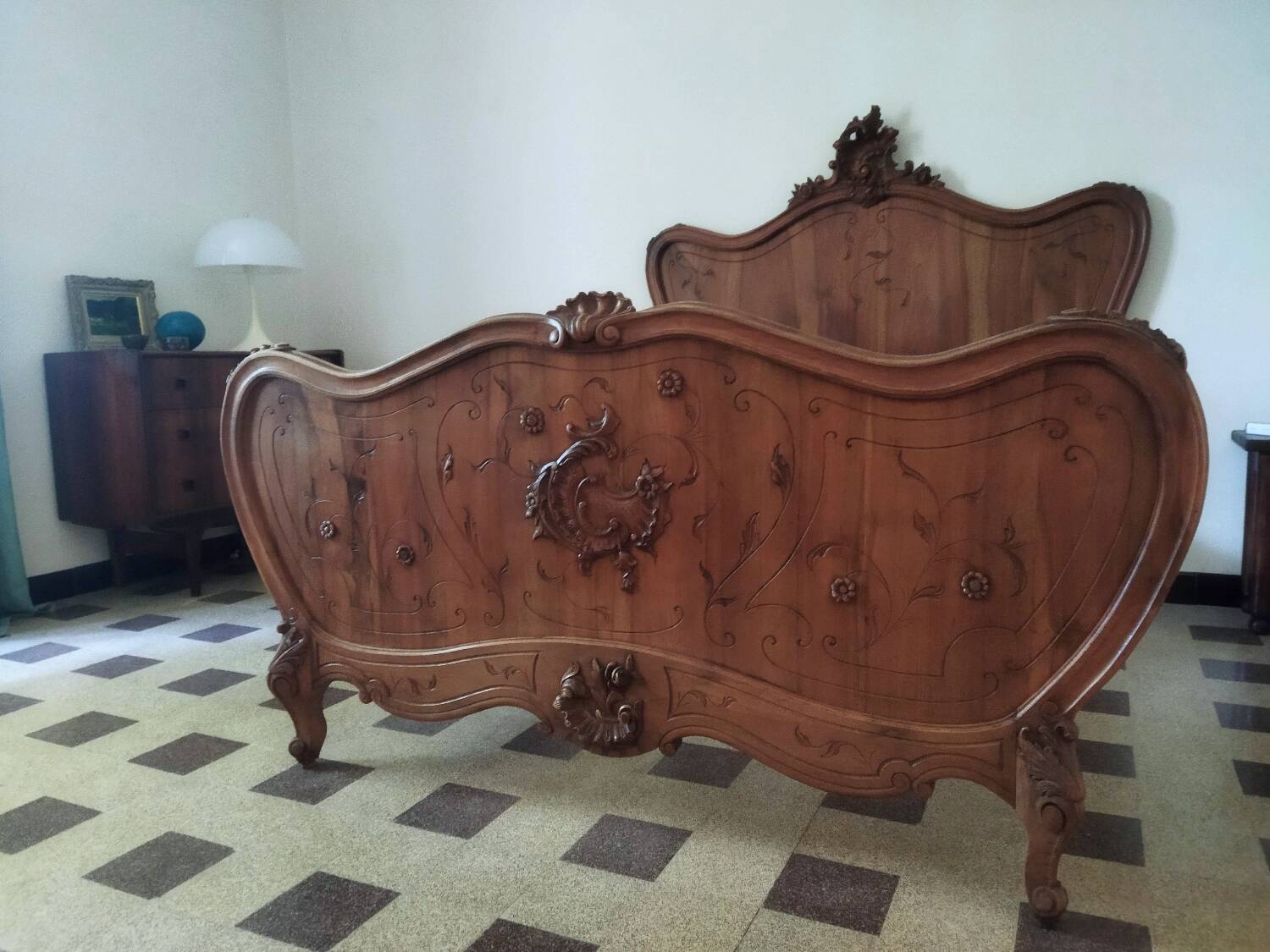 Louis XV style rocaille bed