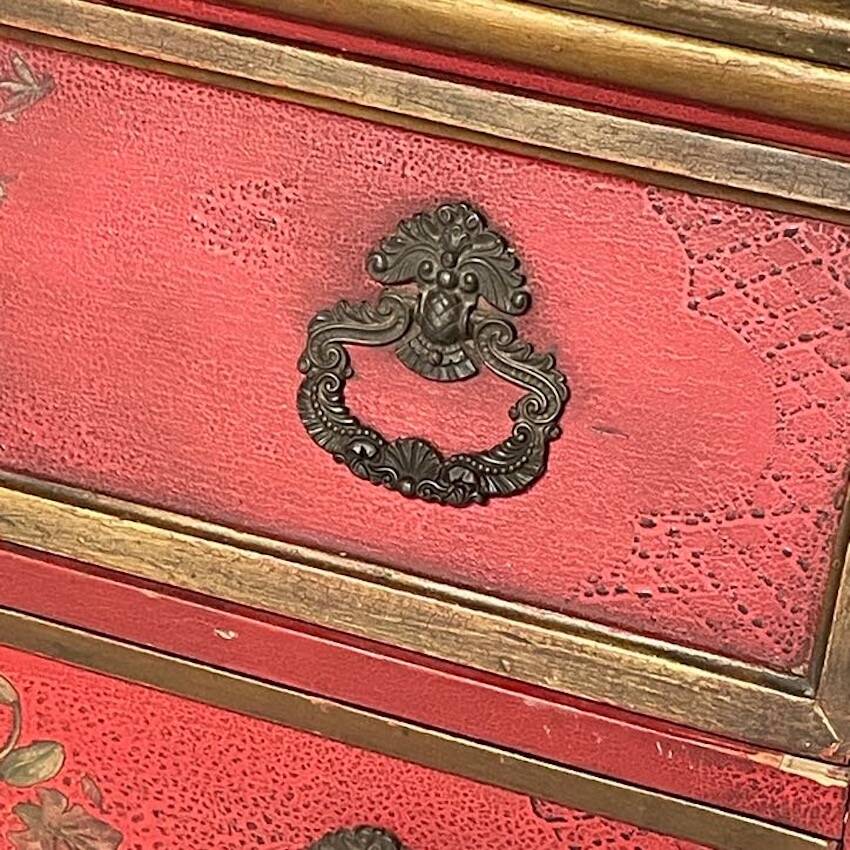 Trumeau with chest of drawers from the mid-20th century in chinoiserie style.