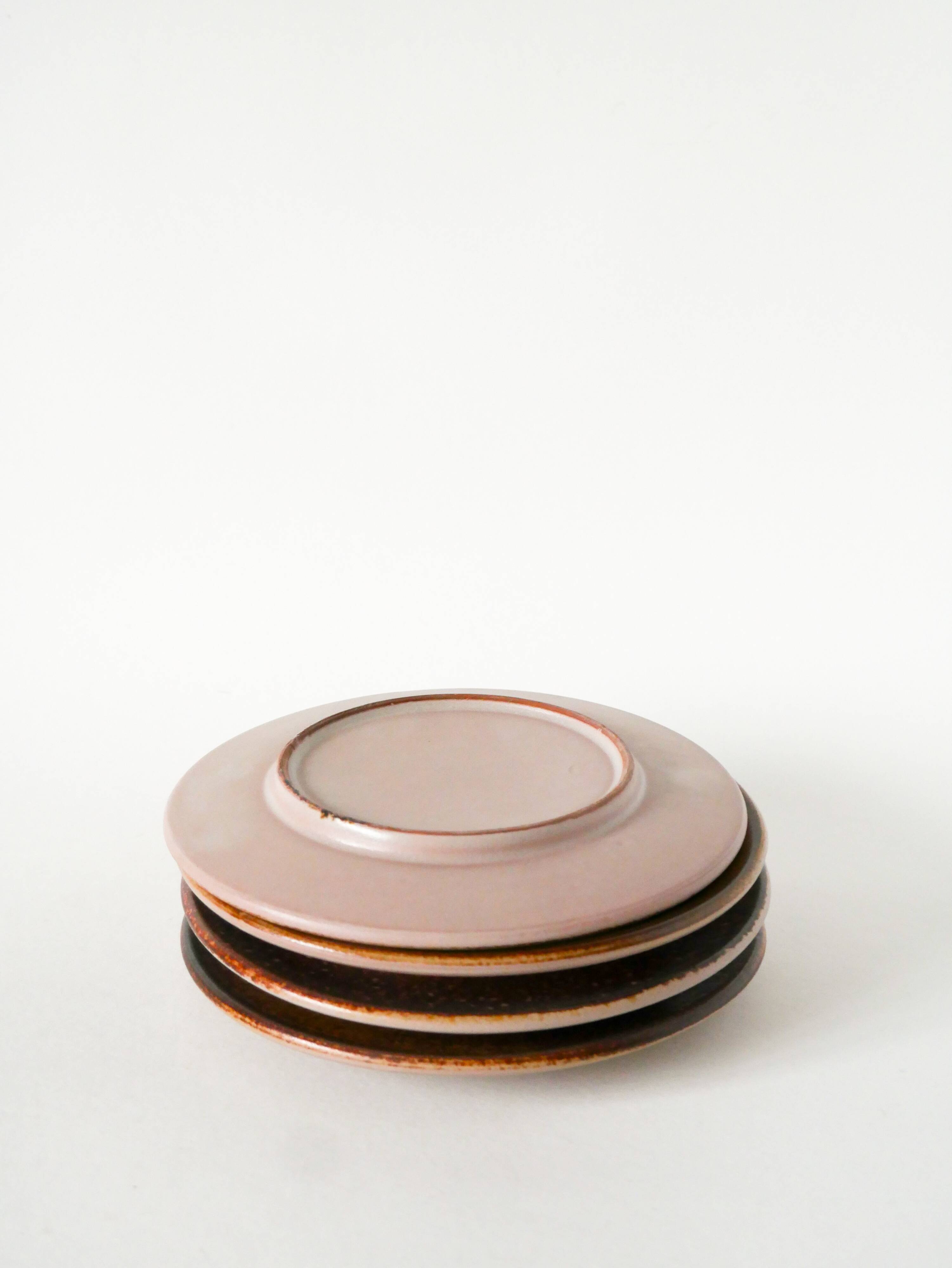 Set of 4 stoneware dessert plates, Design, 1970