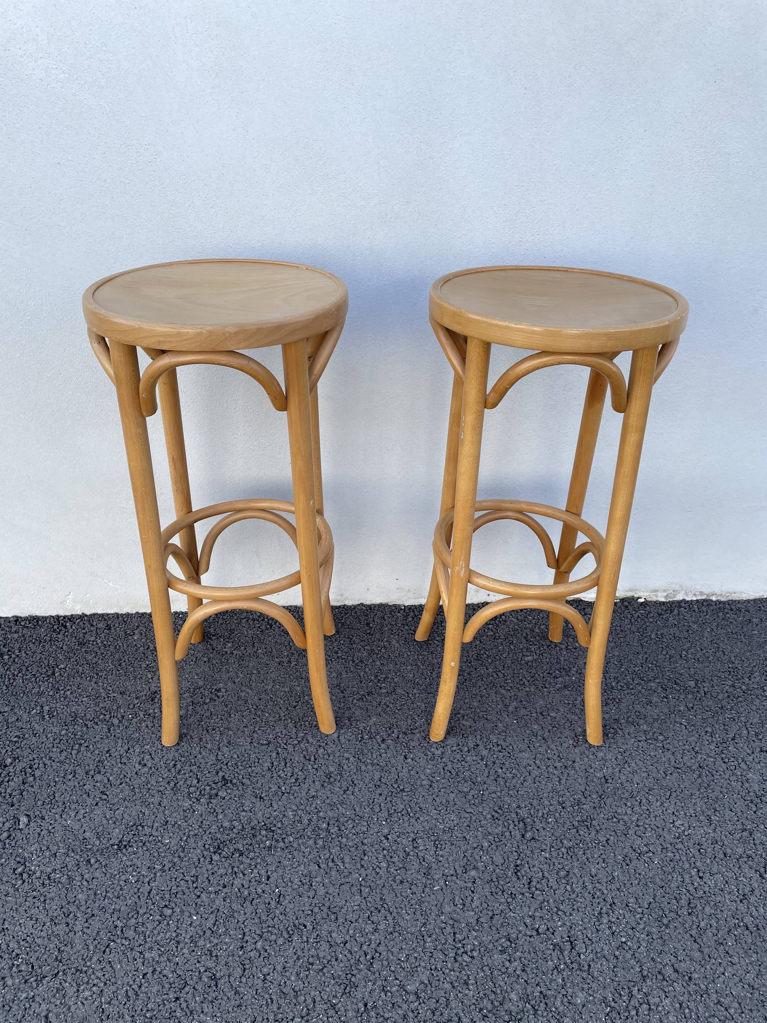 Curved wooden bar stool