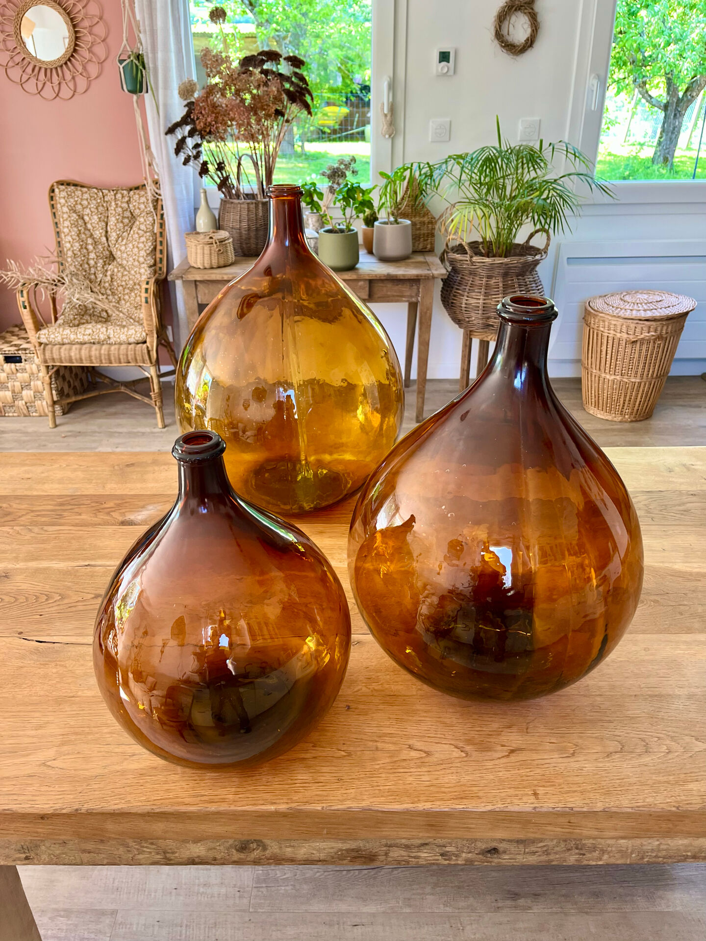 Lot de 3 dame-jeanne ambrées