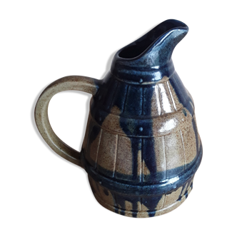 Digoin pitcher