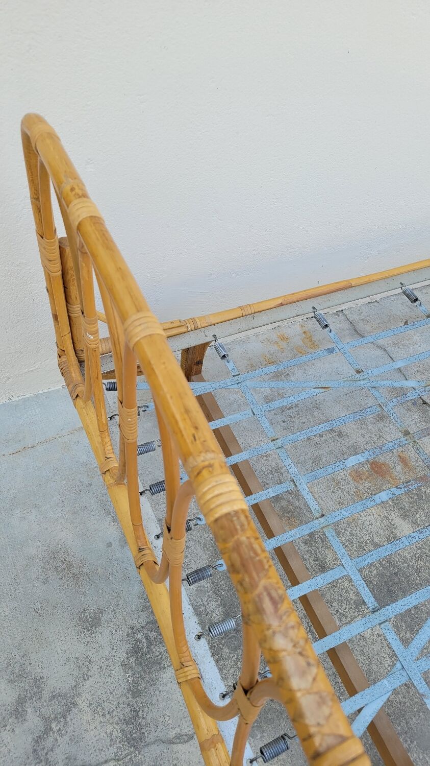 Vintage rattan basket bed 1950