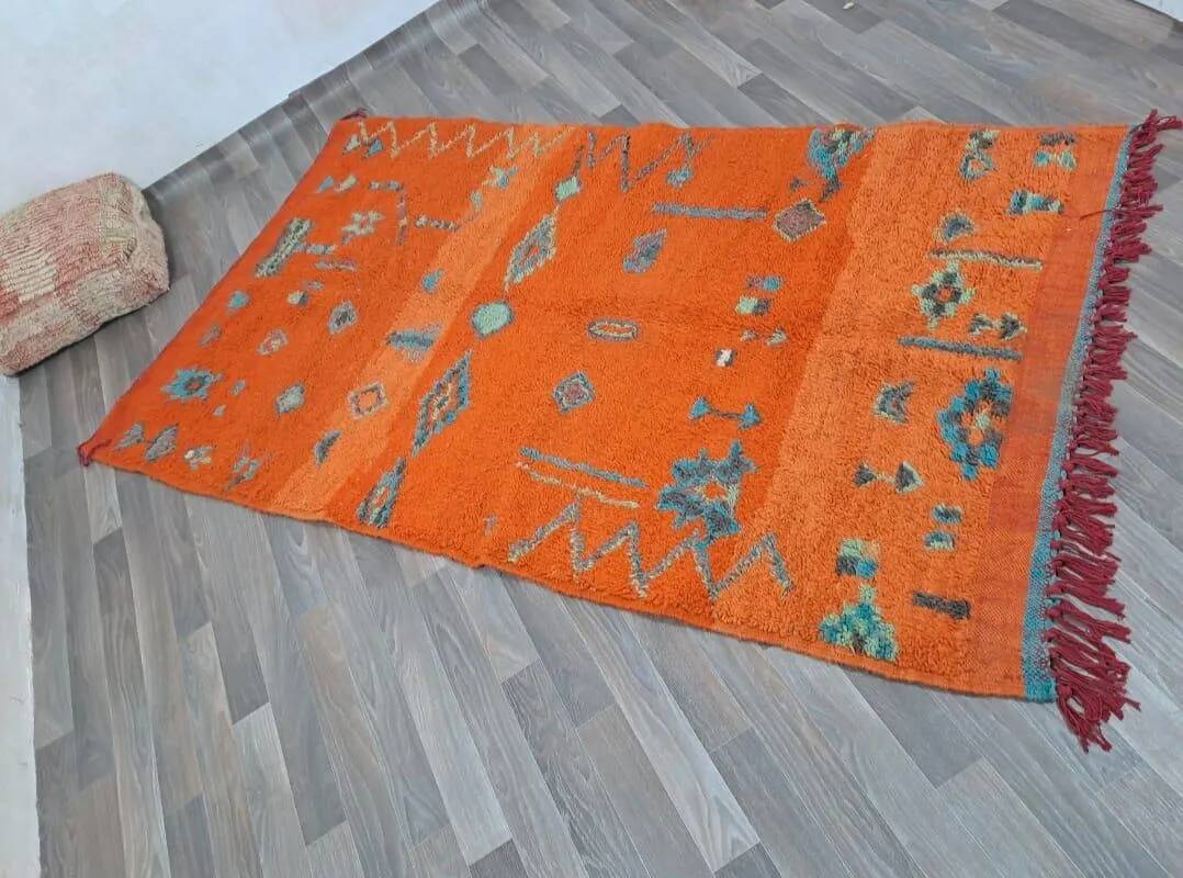 Large artisanal Moroccan rug 2.5 x 1.5 m
