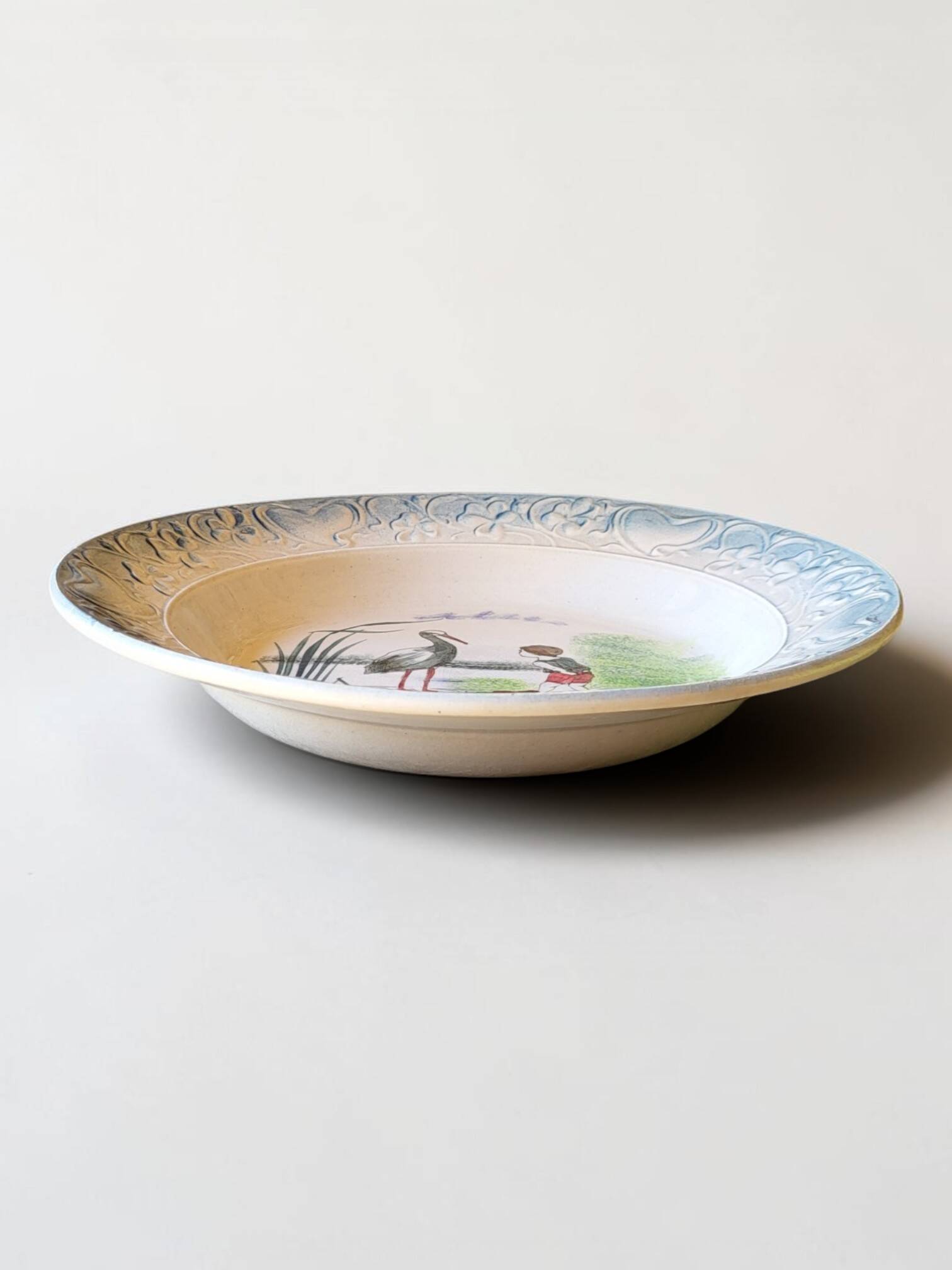 Shallow dish in Saint Amand earthenware