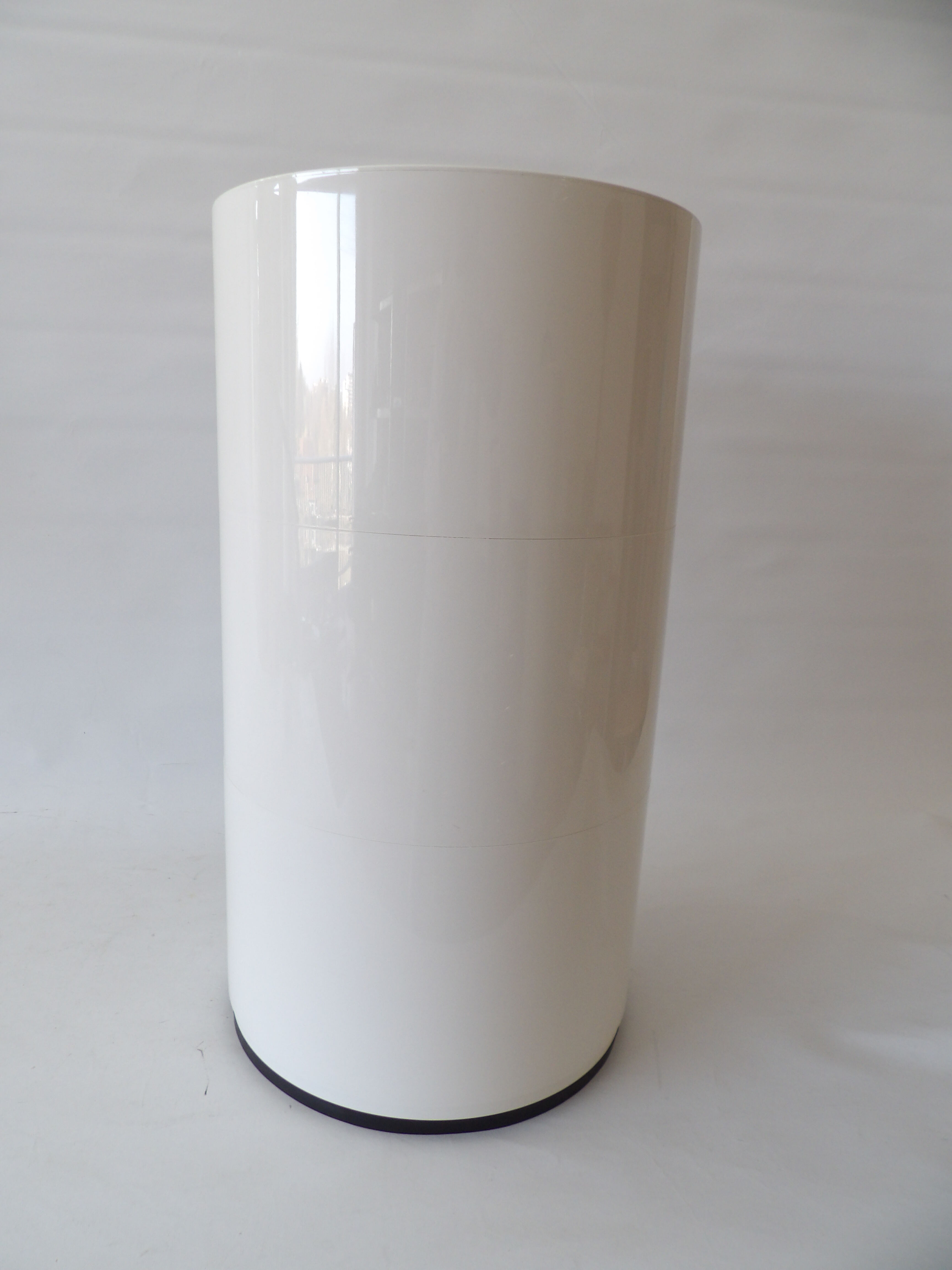 Componibili Kartell side table by Anna Castelli