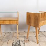 Tables de nuit des années 1960 par arch. František Jirák, millésime tchécoslovaque.