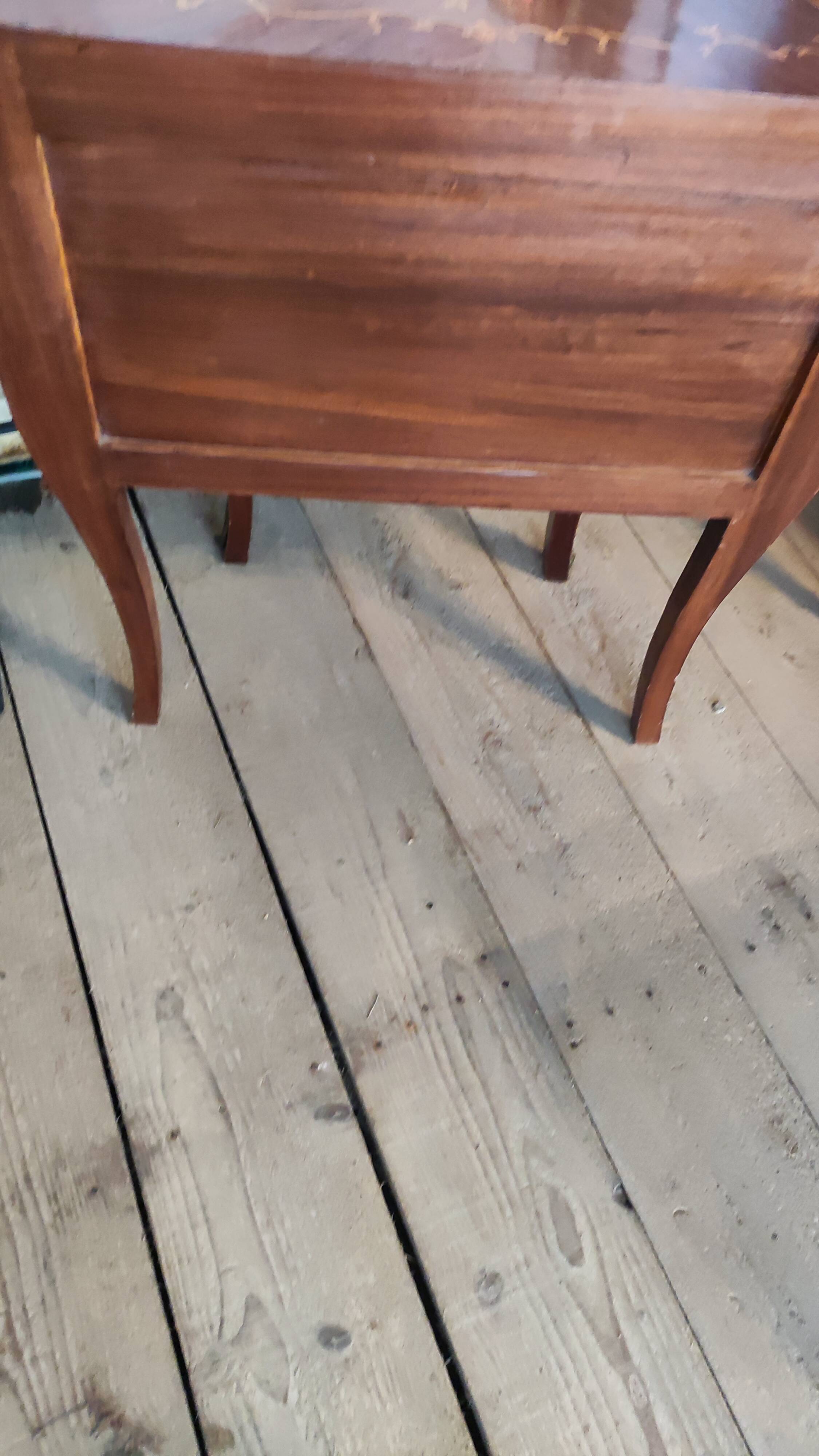 Small inlaid chest of drawers