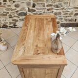 Antique chest of drawers