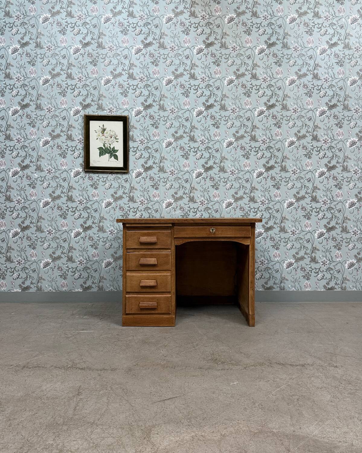 Oak half-minister's desk (renovated)