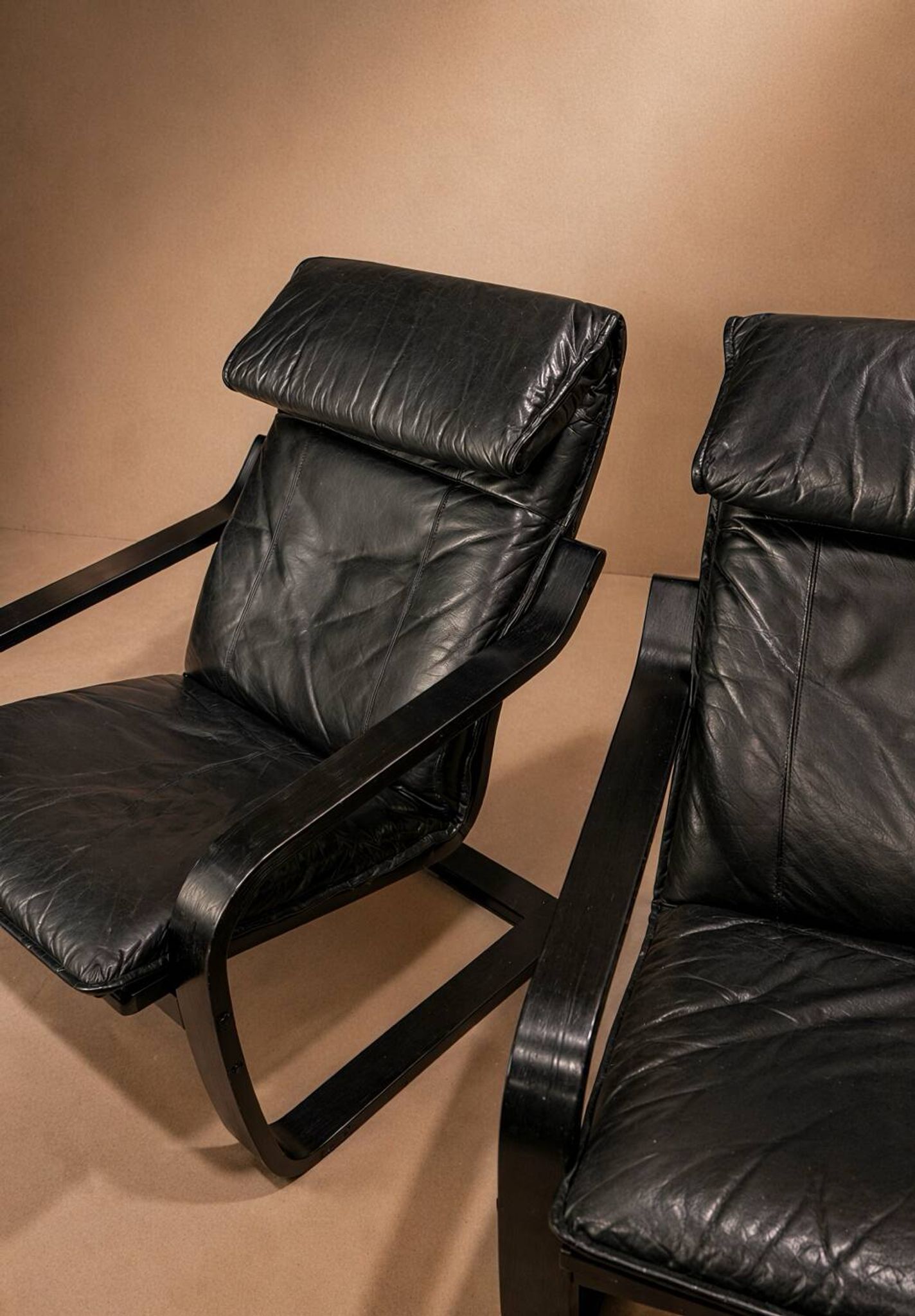 Paire Fauteuil Poäng / N.Nakamura