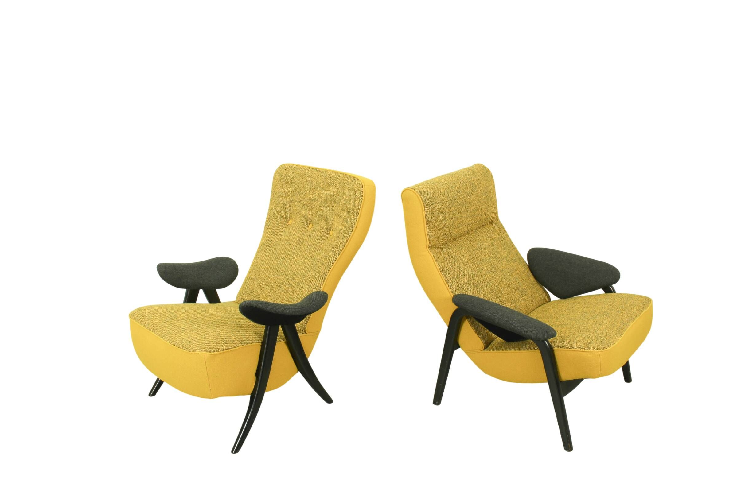 Theo Ruth pour les chaises Artifort Modèle 107 et 137 en Hallingdal Kvadrat.