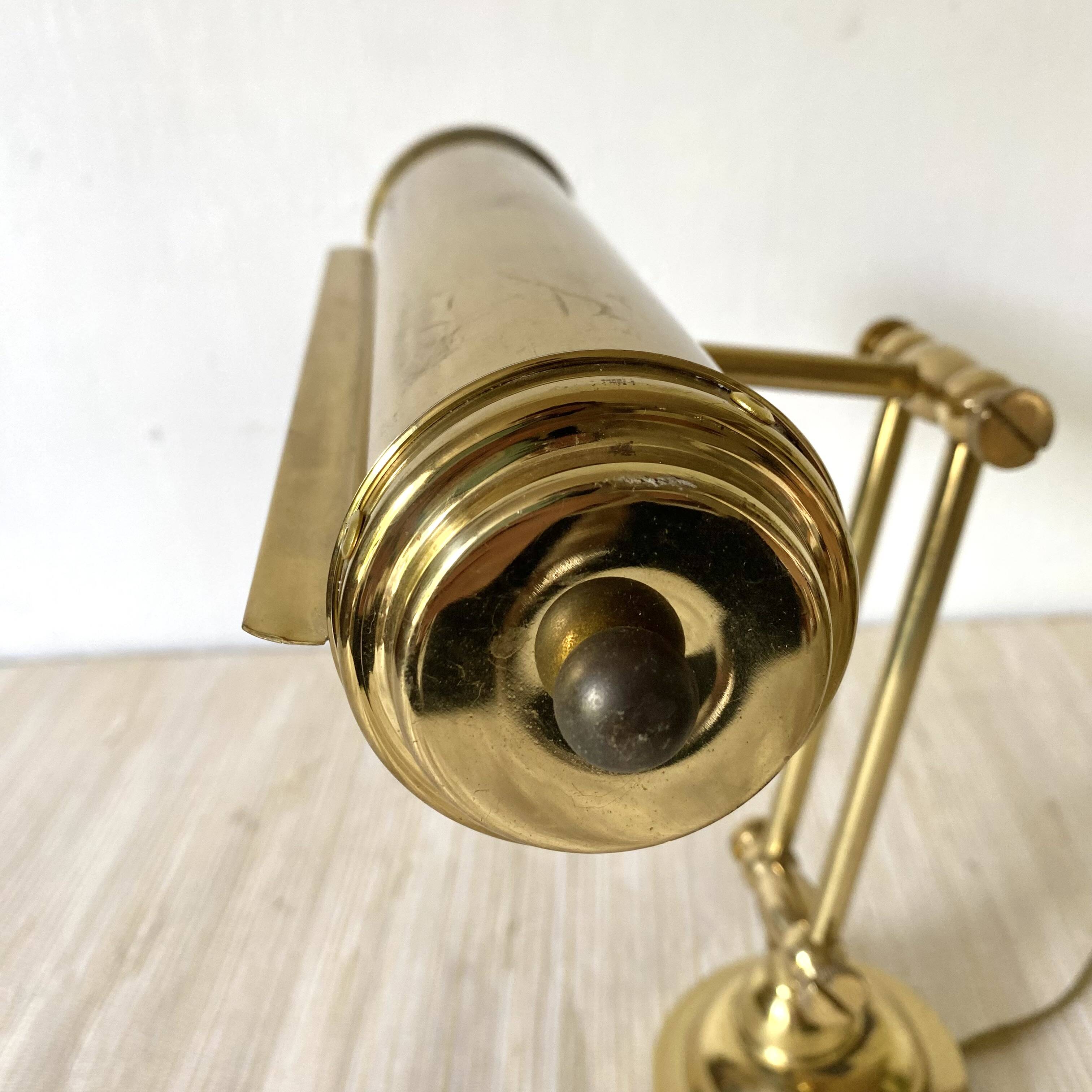 Wall light for brass picture lighting