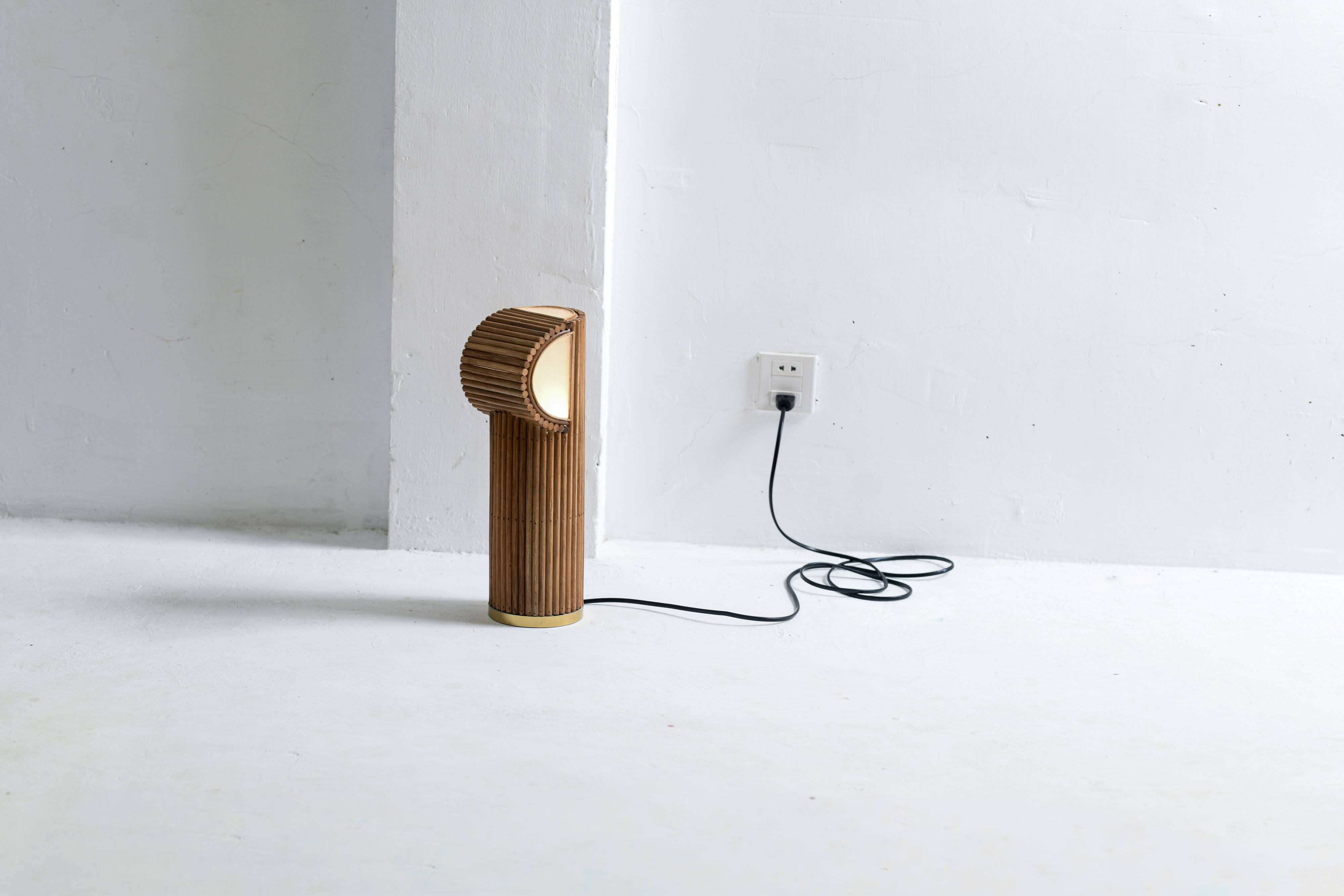 Rattan Modern Table Lamp "Milli"