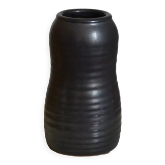 Matte black vase Japandi style - minimalist