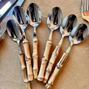 Vintage cutlery set in stainless steel and bamboo