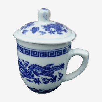 Tasse à thé  en porcelaine chinoise  motif dragon H 14 cm