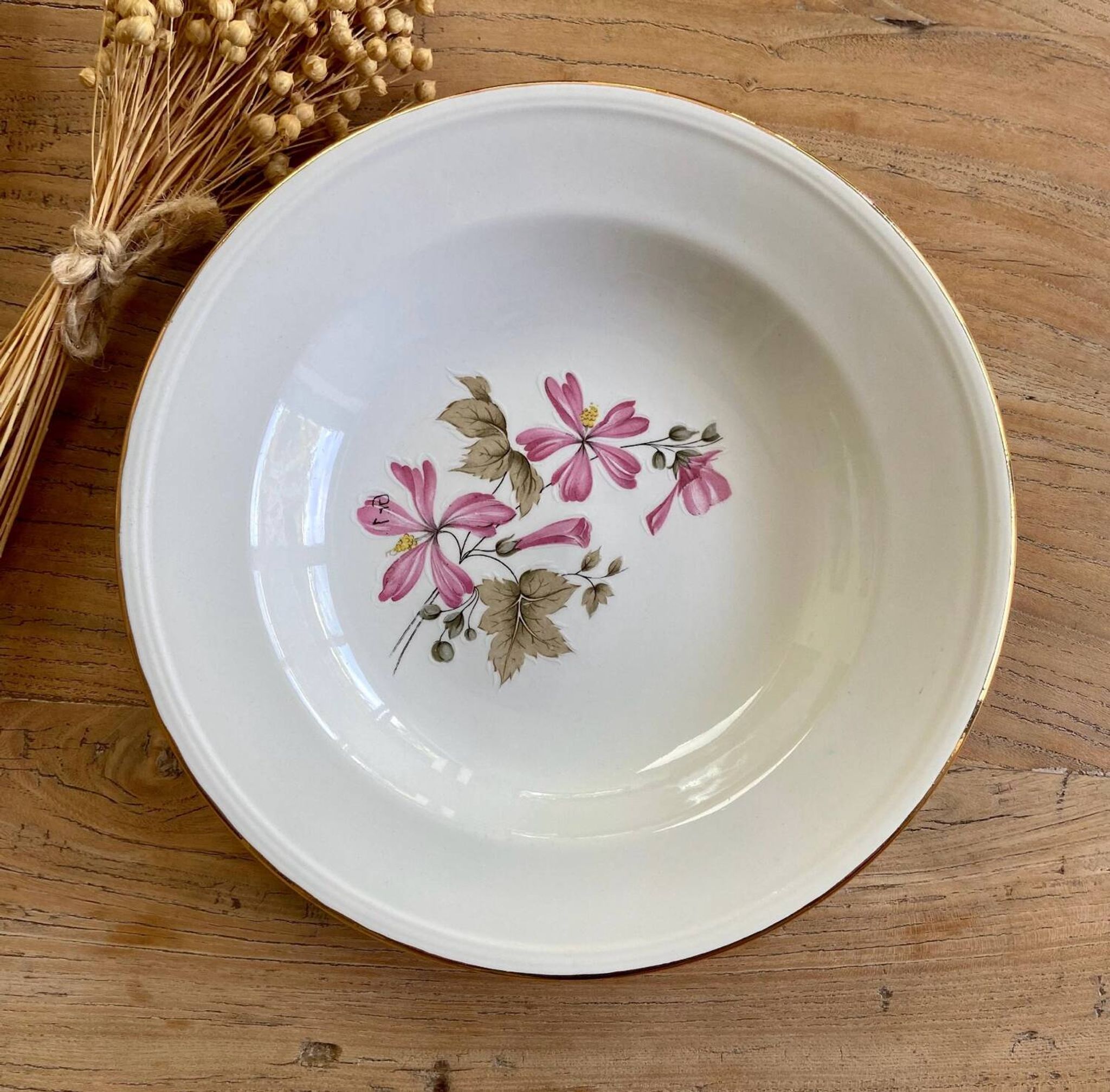 4 assiettes creuses Boch La Louvière Belgium
