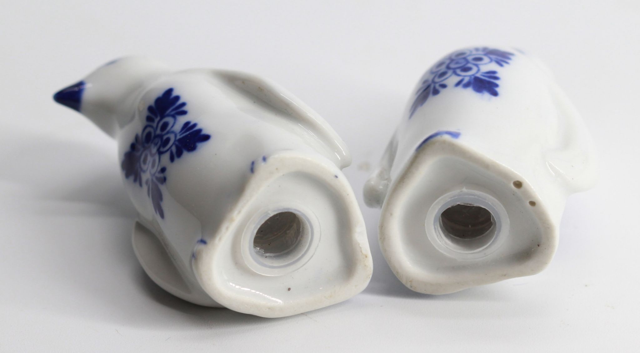 Salière et poivrière en céramique pingouin