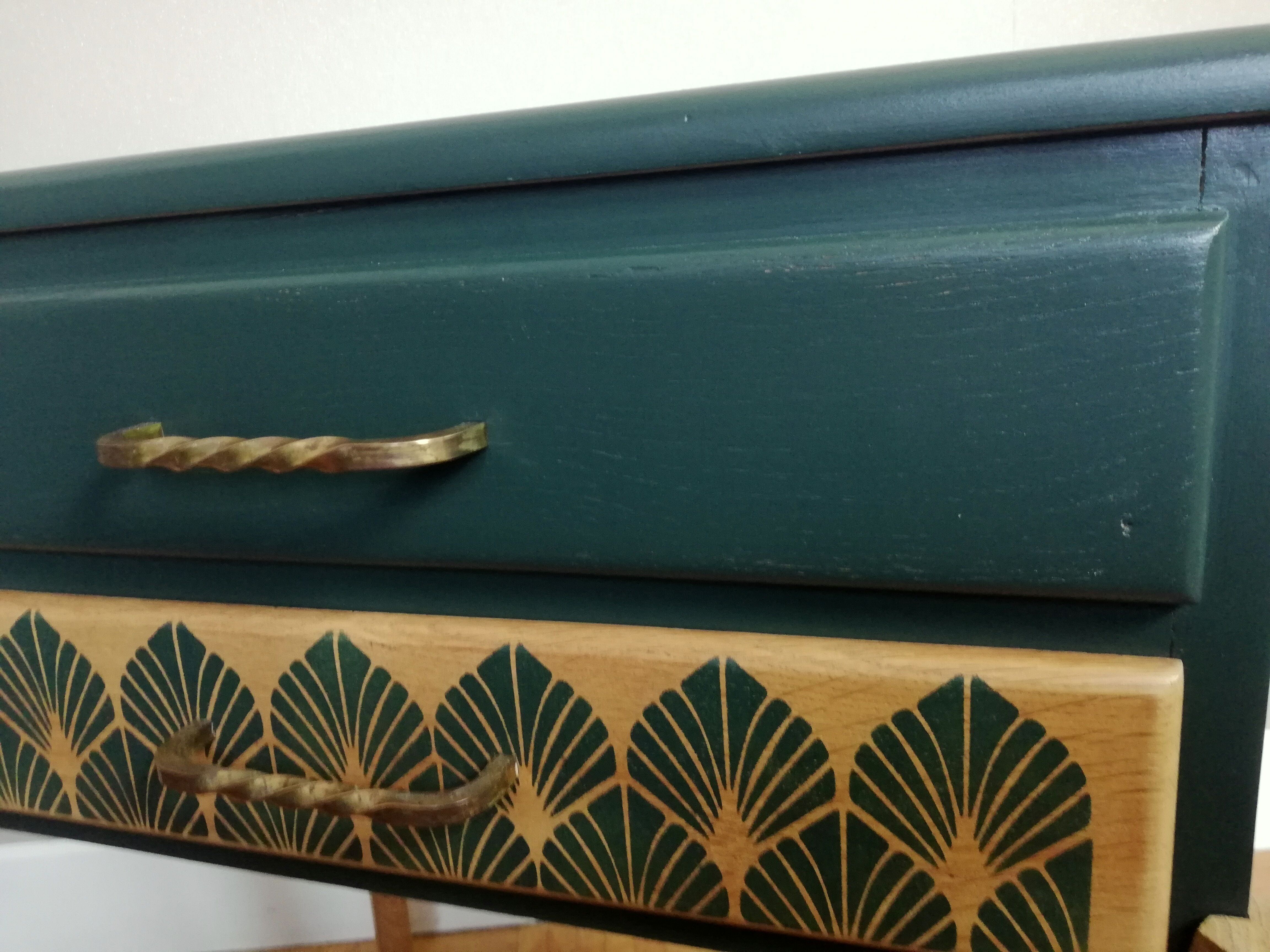 Art Deco worker revisited