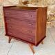Commode vintage à 4 tiroirs, pieds compas circa 1960s