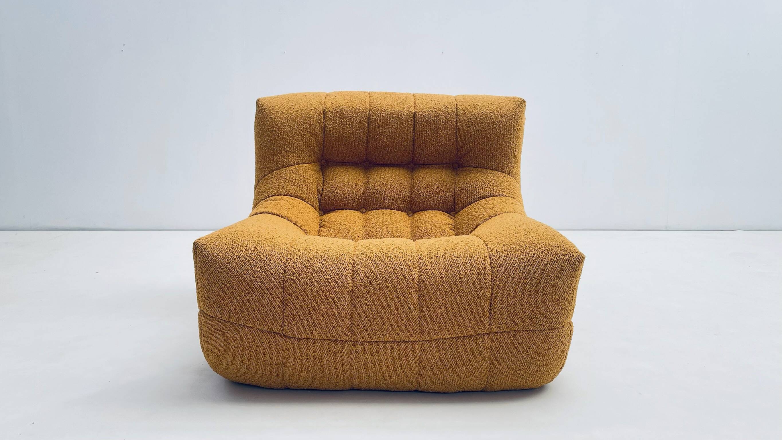 Yellow bouclé comfy Living room set