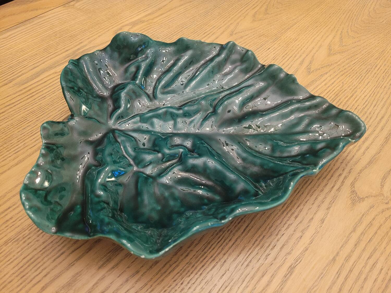 Large green enameled leaf dish