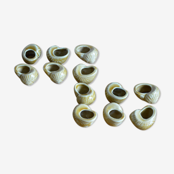 Lot de 12 coquilles à escargots en grès émaillé